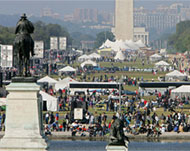 Parks was among rights leadersto address the march in 1995
