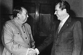 President Nixon meets with China's Communist Party Leader, Mao Tse- Tung, 02/29/1972