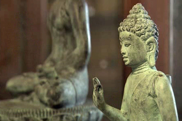 Art of deception feature