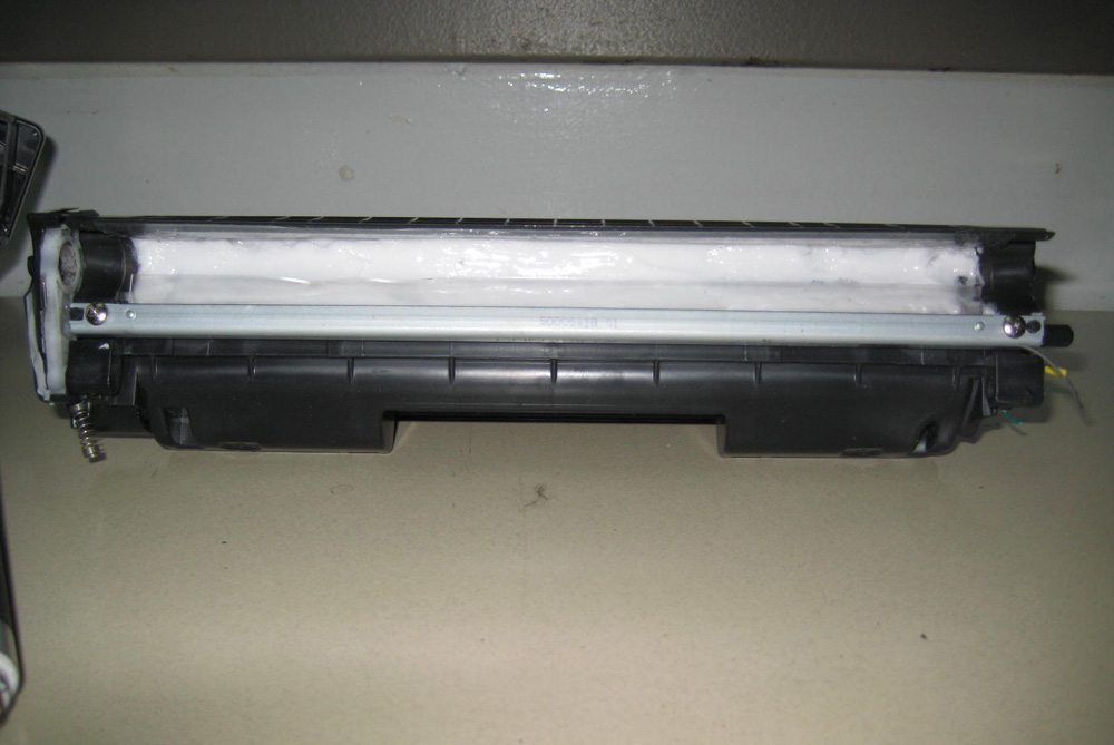 Dubai police image of printer cartridge bomb from Yemen 7