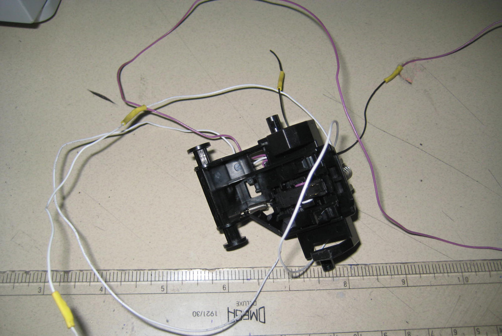 Dubai police image of printer cartridge bomb from Yemen 11