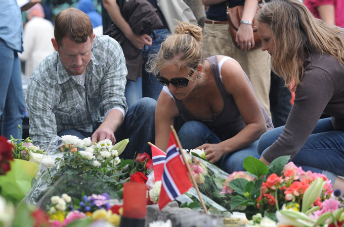 Oslo mourners