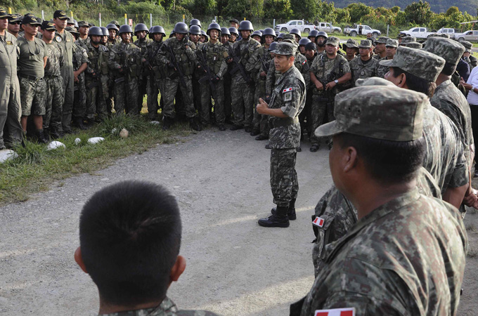 Peru''s President Ollanta Humala hostages