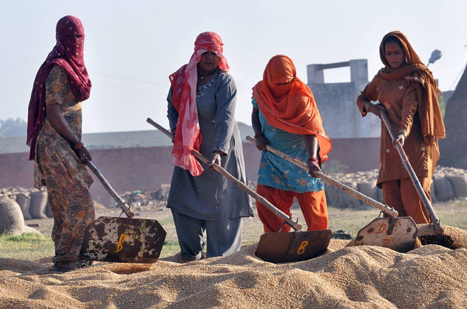 101 East - Empowering women, feeding children