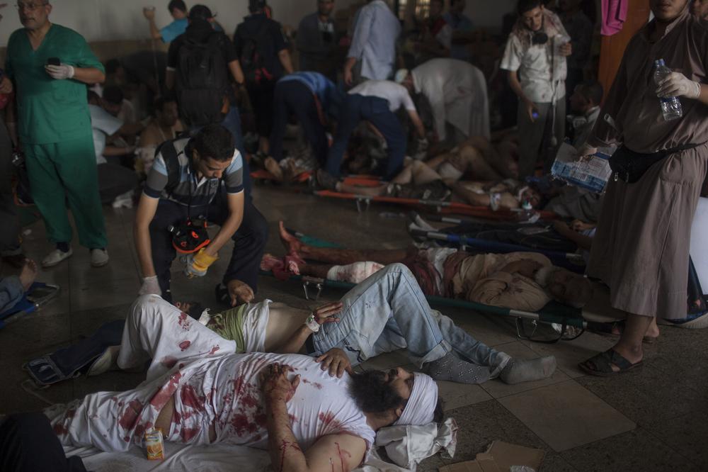 Egypt Security forces break up Rabaah al-Adawiya sit-in by force