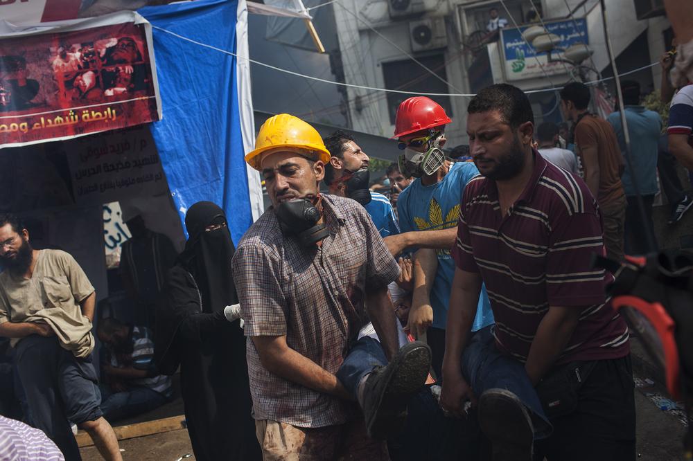 Egypt Security forces break up Rabaah al-Adawiya sit-in by force