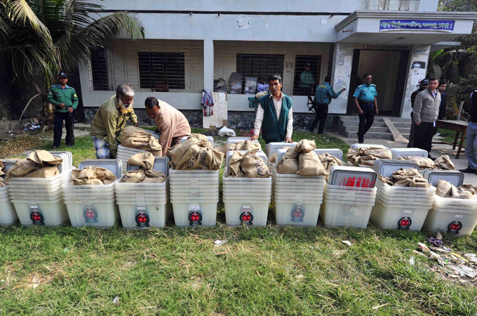 Sunday's parliamentary elections were boycotted by the main opposition party and its allies [Reuters]