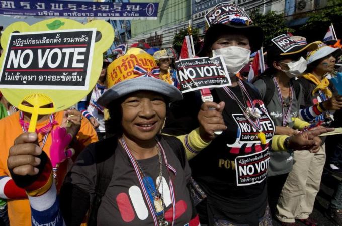 The Thai opposition has launched a campaign to block voting in a number of constituencies [AFP/Getty Images]