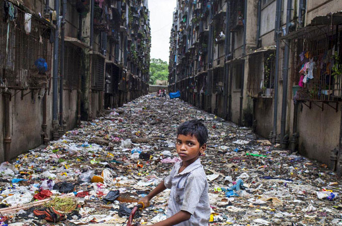According to latest data, every second person in Mumbai lives in a slum with minimal amenities [Subhash Sharma/Al Jazeera]