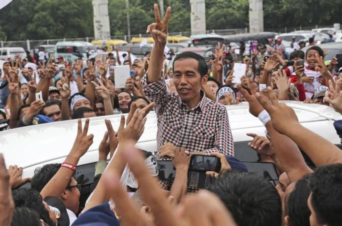 Jokowi won the Indonesian elections with 53 percent of the vote [AP]