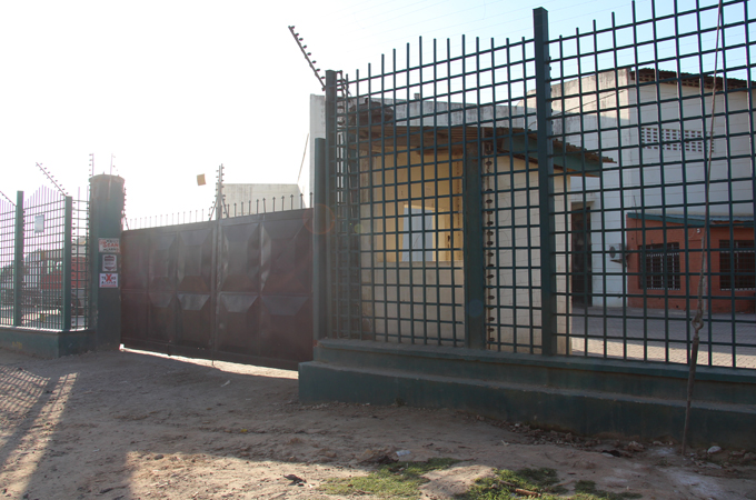 Deserted premises of the closed lead smelting plant [Mohammed Yusuf/Al Jazeera]