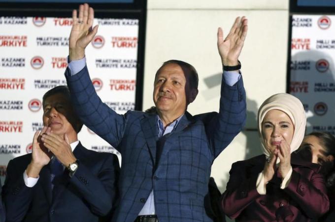 Turkey's PM Recep Tayyip Erdogan won the presidential elections with 51.79 percent[AP]