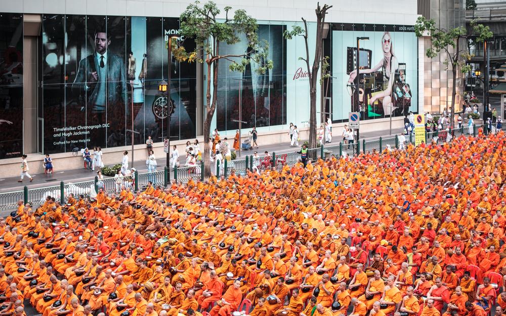 <p>The gathering took place amid some of Bangkok(***)s most luxurious shopping malls.</p>