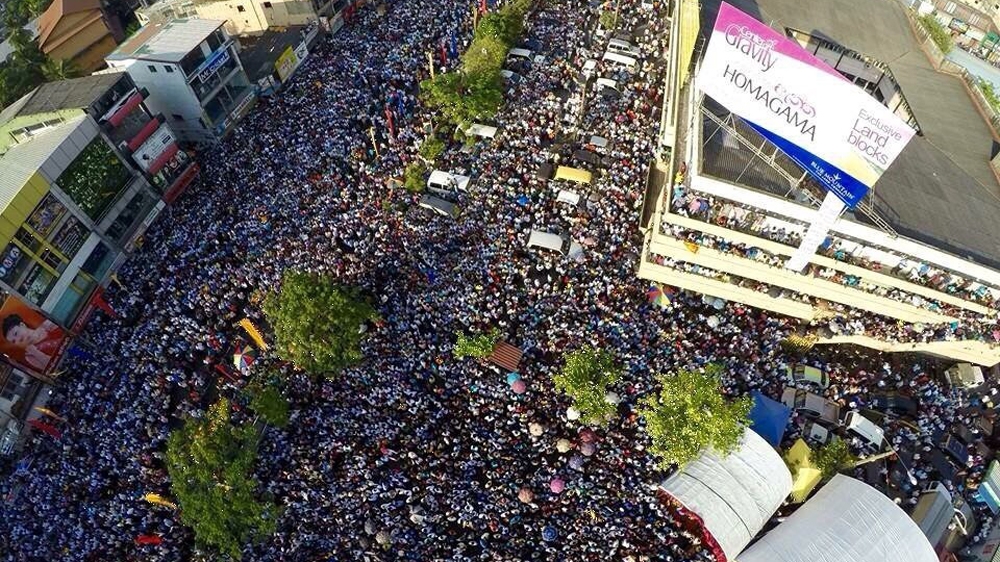 Colombo rally for Rajapaksa