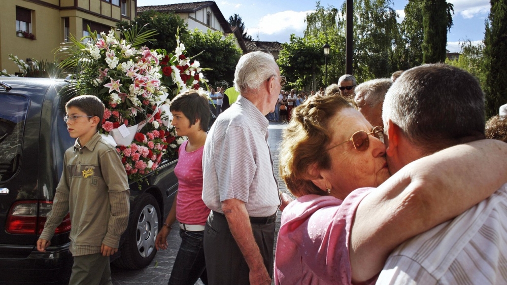 Friends and relatives of Maria Asuncion