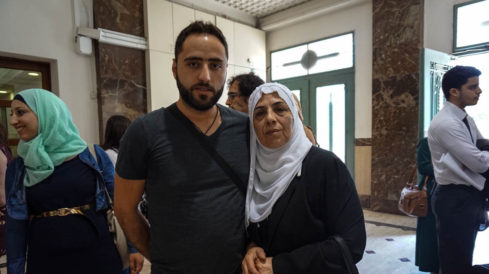 Sub Laban family at the court