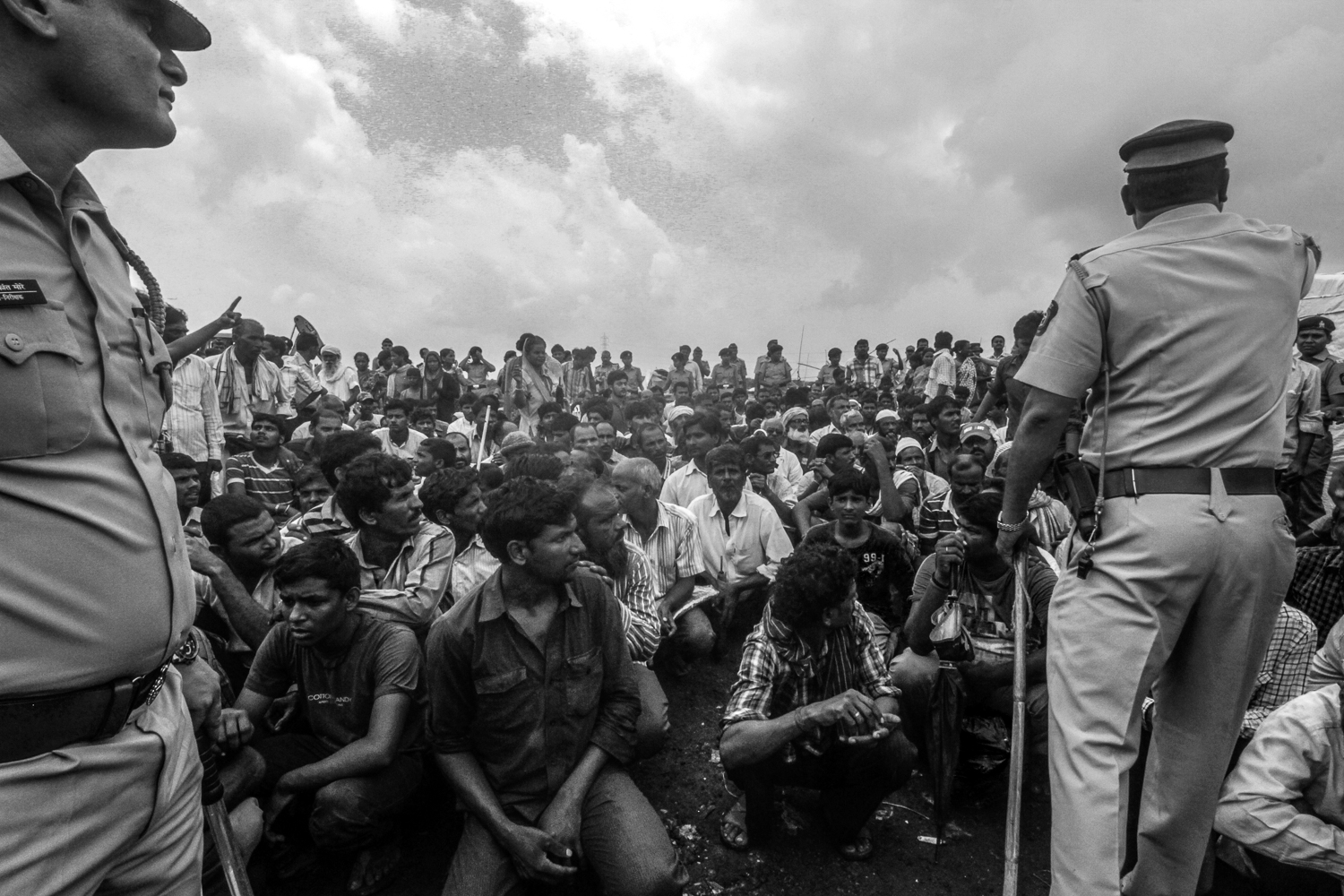 Police Violence in Mumbai Against Social Housing Activists/ DO NOT USE/RESTRICTED