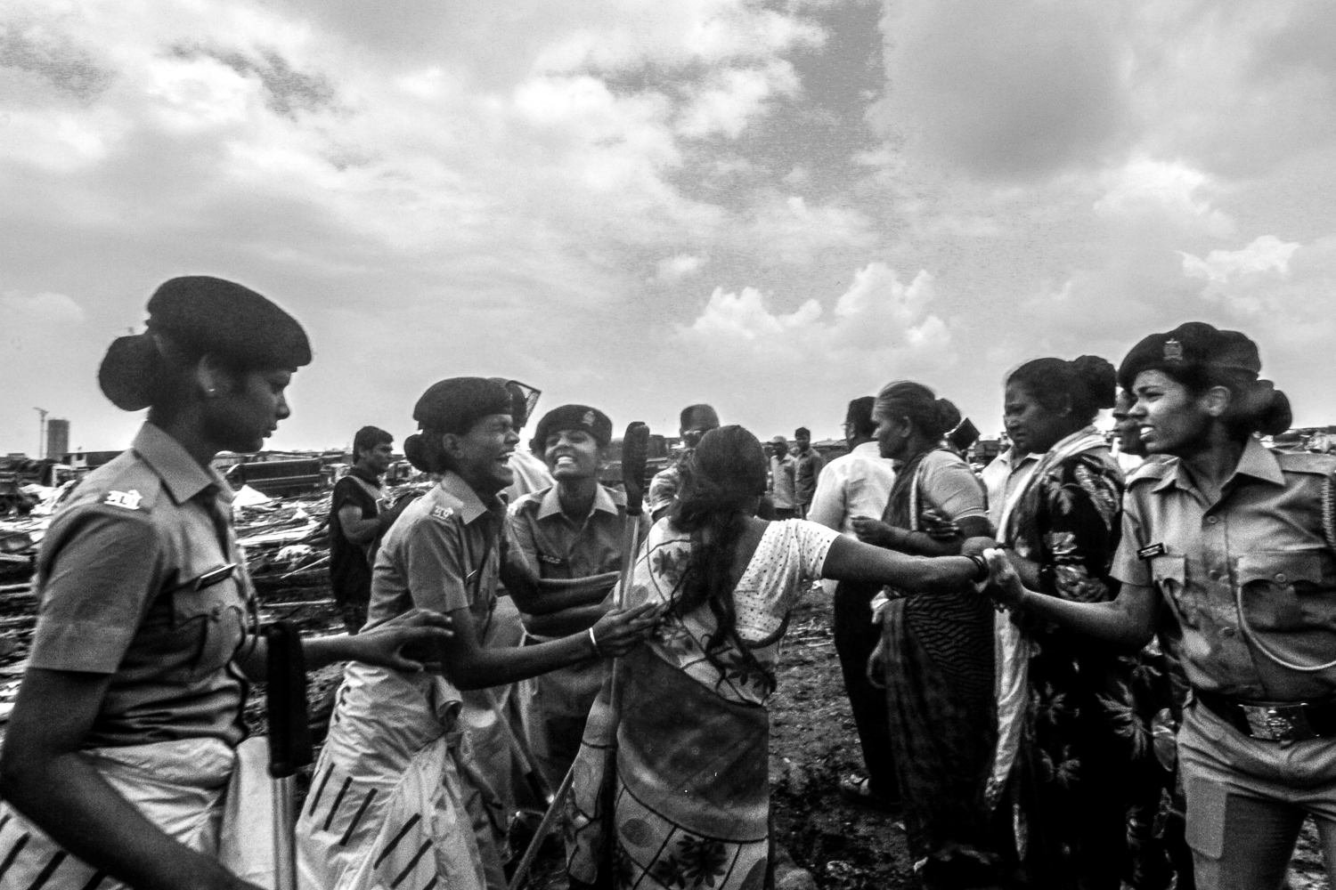 Police Violence in Mumbai Against Social Housing Activists/ DO NOT USE/RESTRICTED