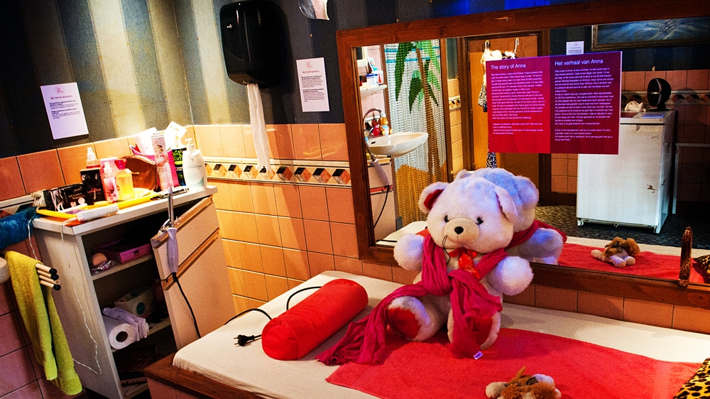 A former client questions whether you can ever be fully sure that somebody is willingly working in the sex trade [Mona van den Berg]