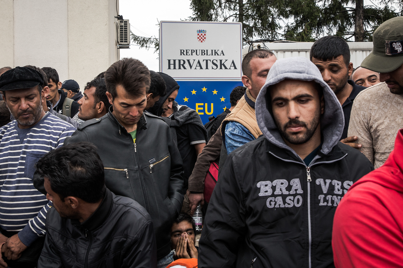 Croatia - Serbia border/ DO NOT USE/ RESTRICTED [Ioana Moldovan]