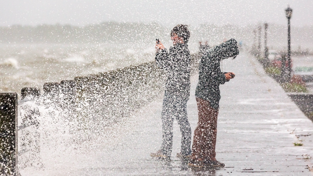 Weather system deluges US East Coast as hurricane Joaquin threat eases
