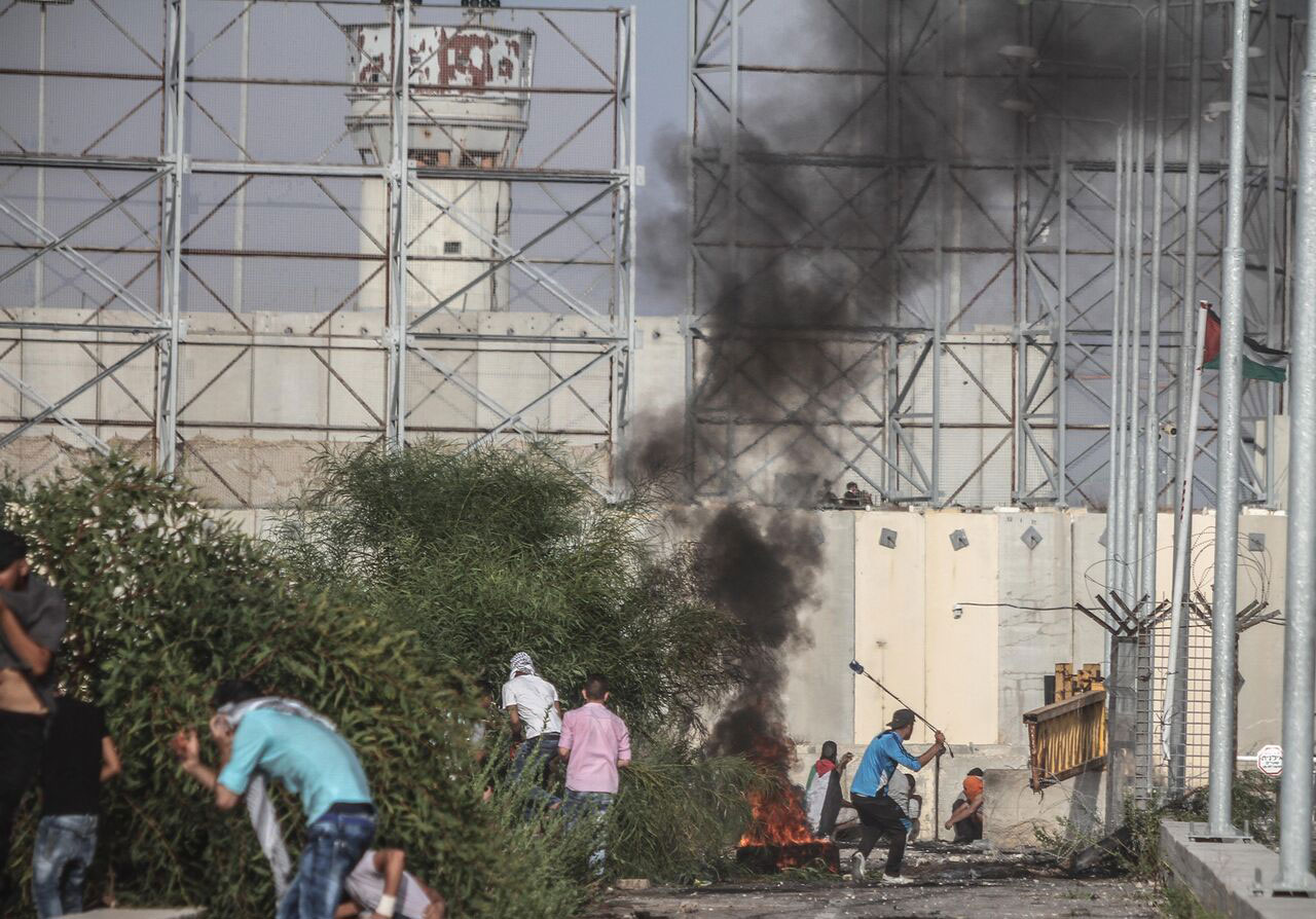 Gaza Photo [Ezz Zanoun/Al Jazeera]