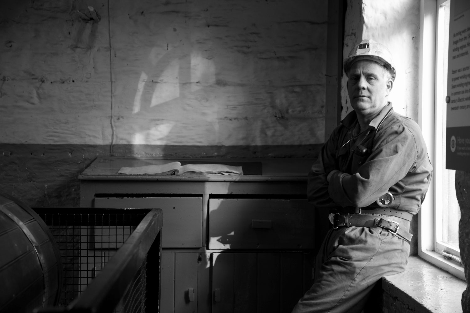 Please Do NOt Use/ Lights go out on the British coal mining