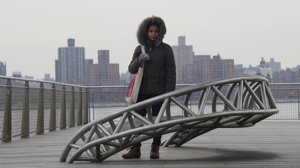 Statelessness-do not touch-mona