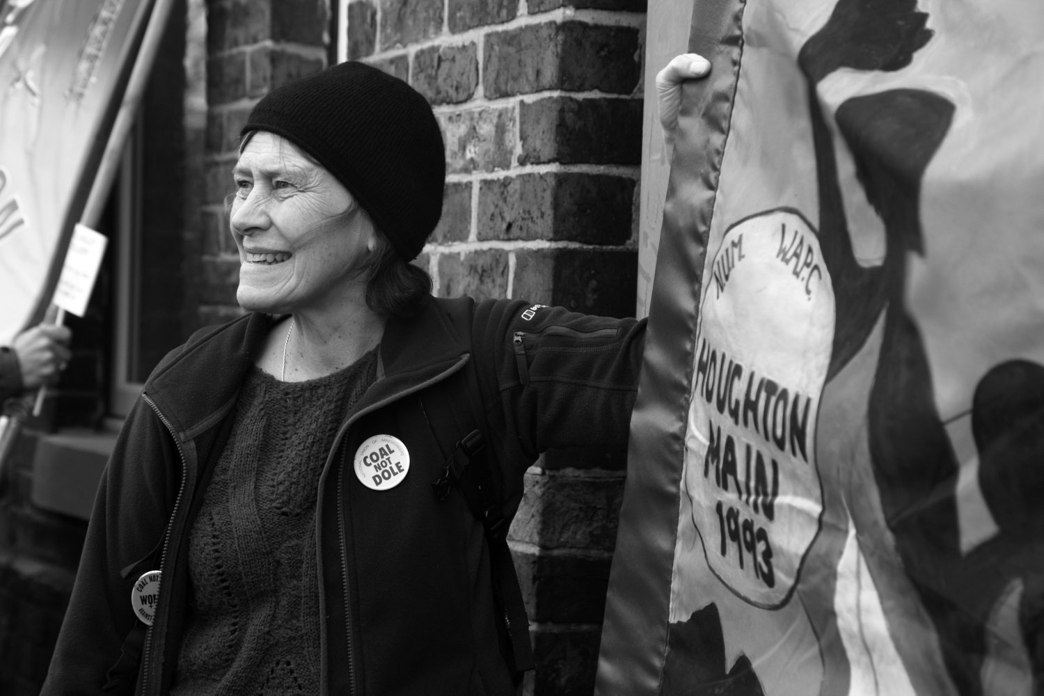 Please Do Not Use/Lights go out on the British coal mining