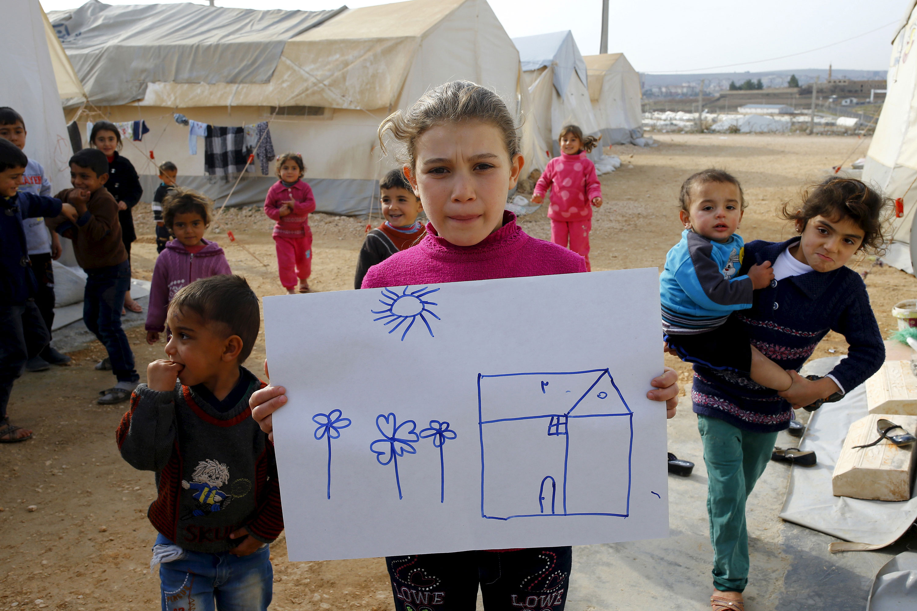 Young Syrians dream of home