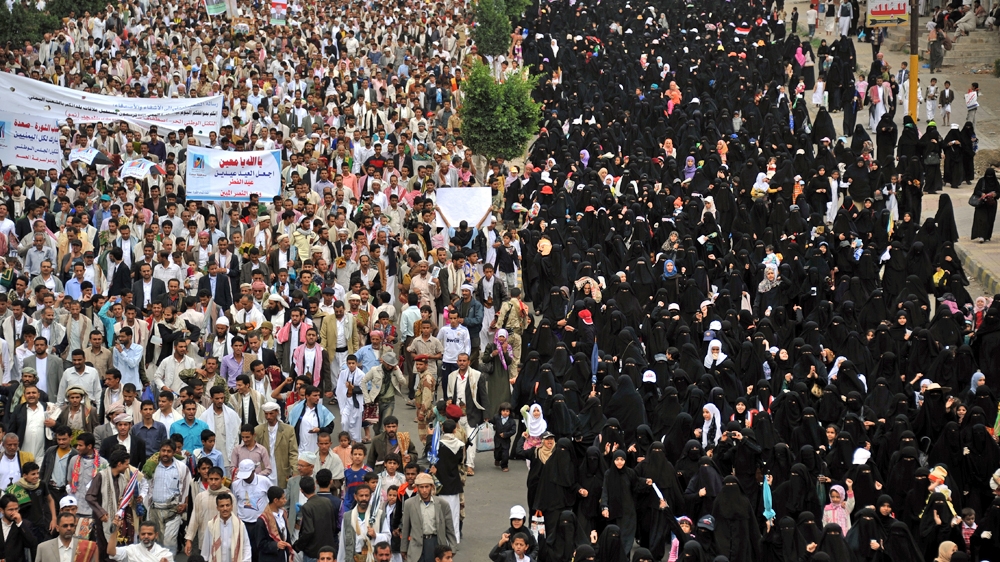 'We once stood together, different people with one cause, armed with nothing but our sheer numbers' [EPA/YAHYA ARHAB/EPA]