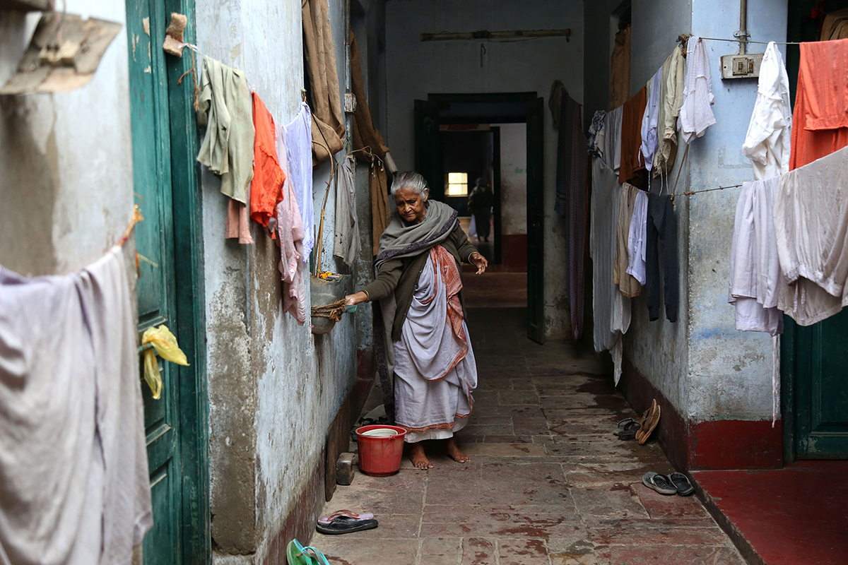 Indian Abandoned Widows [Showkat Shafi/ Al Jazeera]