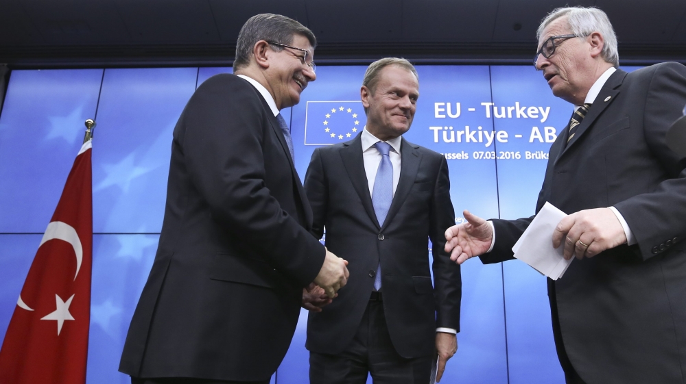 EU leaders take new stab at stemming migration