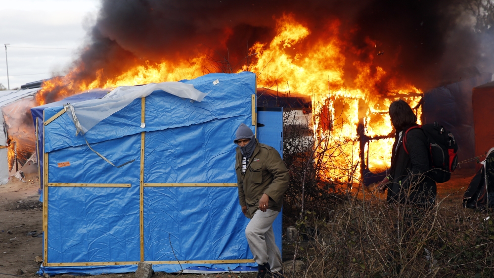 Calais refugee eviction AP