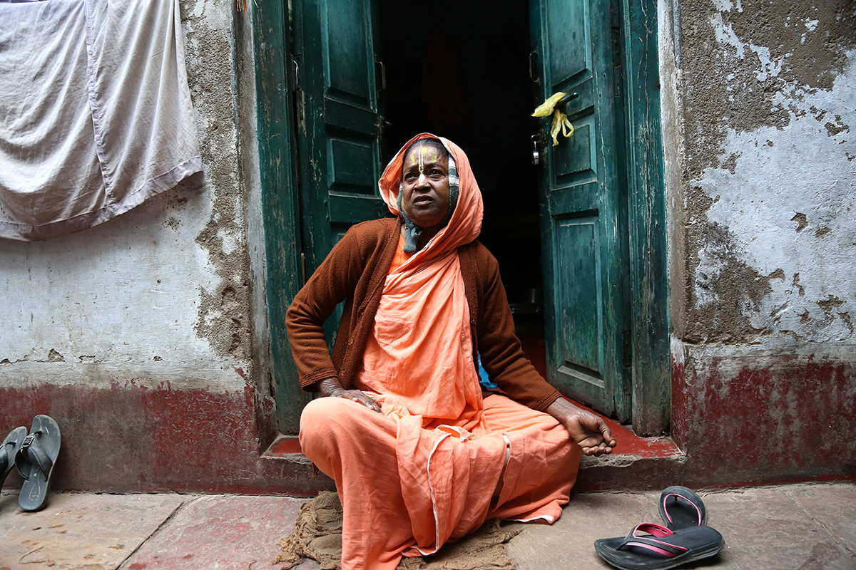 Indian Abandoned Widows [Showkat Shafi/ Al Jazeera]
