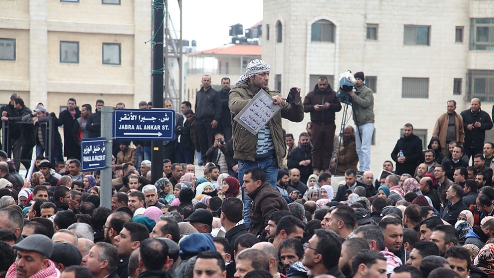 Palestinian teachers strike