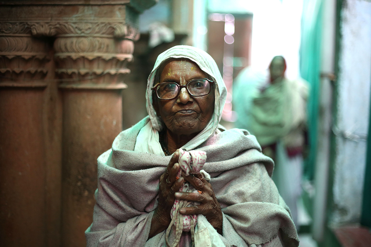 Indian Abandoned Widows [Showkat Shafi/ Al Jazeera]