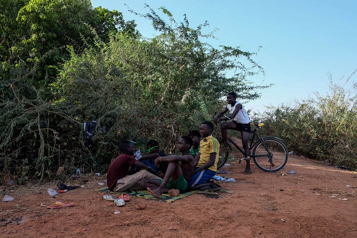Current Life on the Niger River/ Please Do Not Use