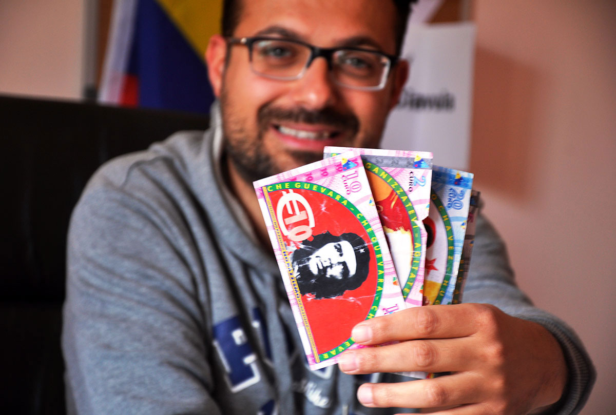 Refugees are welcome to Riace/ Please Do Not Use