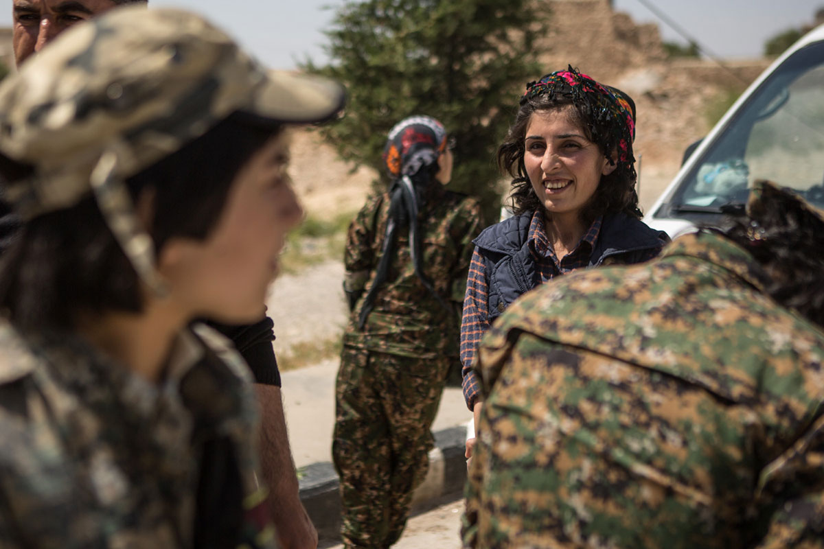 YPJ women kurdish fighters/Please Do Not Use