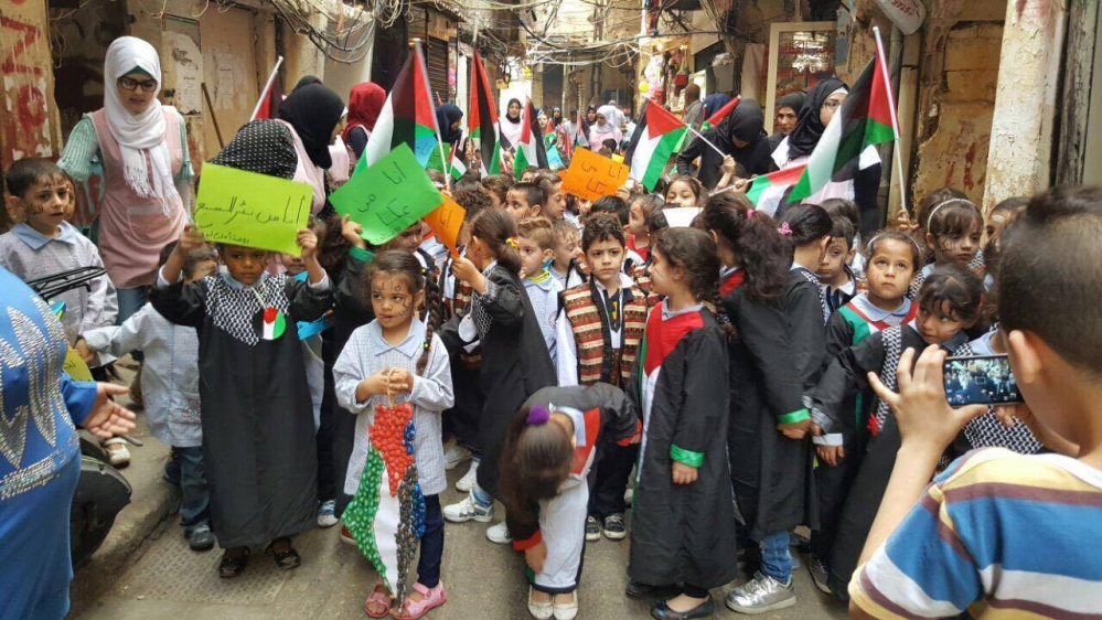 Palestinian children in Shatila refugee camp in the south of Lebanon. The camp hosts more than 9.842 refugees, according to the UN [Ziad Mekdadi, Palestinian Youth Network]