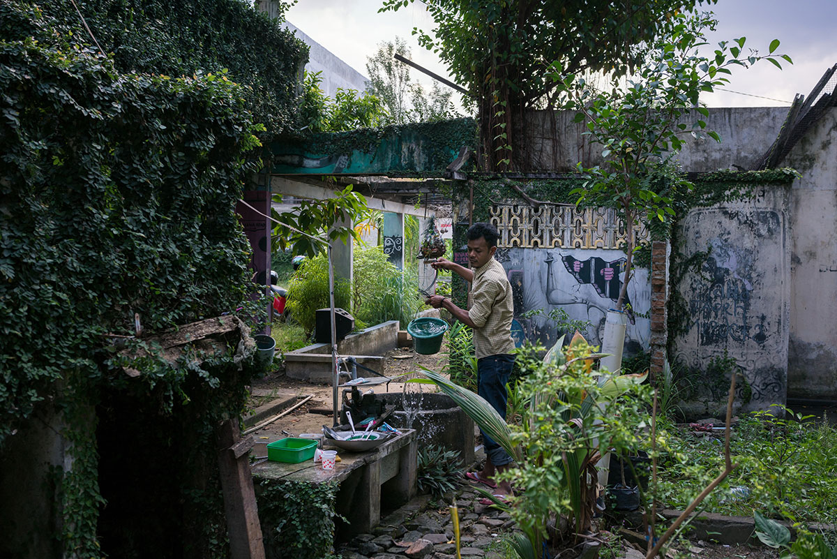 Young lives under the Sharia Law/ Please Do Not Use