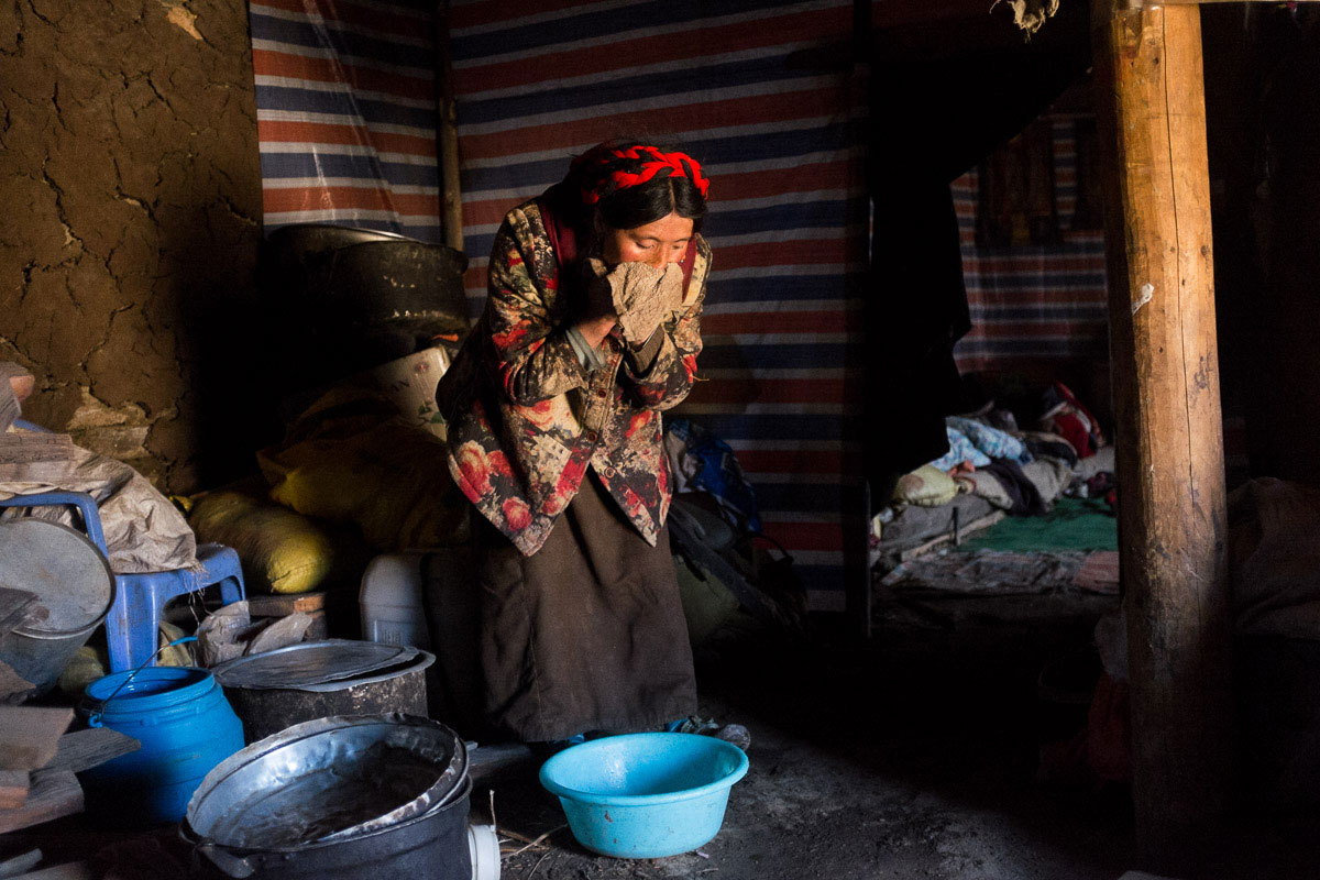 Tagong: On the Road to Tibet/ Please Do Not Use