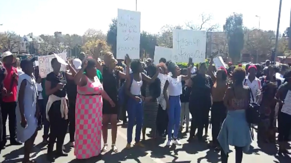 South Africa: Protest at rules on how black girls must wear their hair,