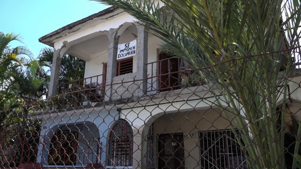 The front of Hassan Jan's house where he prints documents in Santa Clara [Sylvia Hines/Al Jazeera]