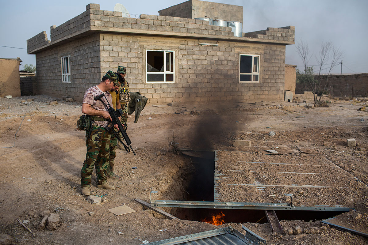 Knocking on Mosul´s door/ Please Do Not Use