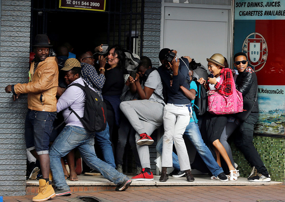South Africa: Students'' fees protests turn violent