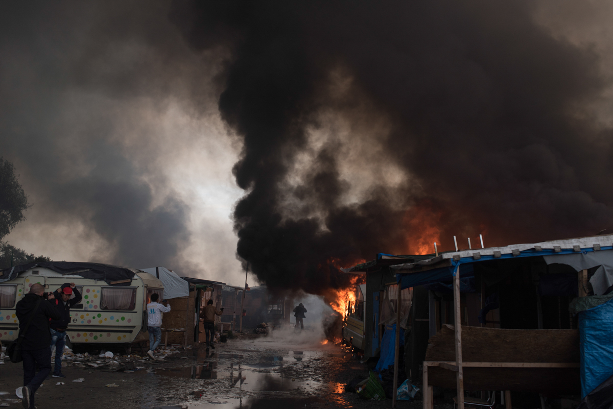 Calais burning