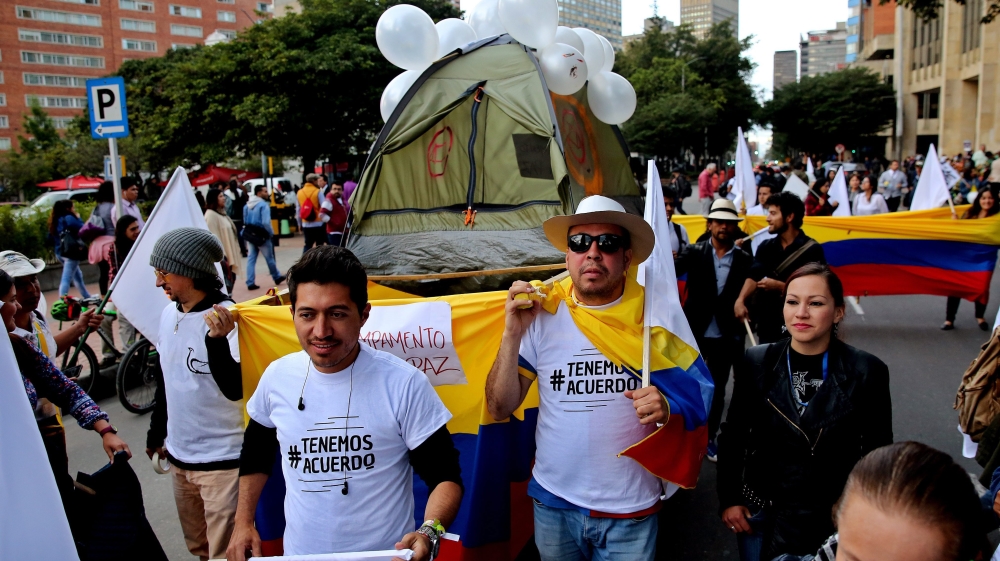 March celebrating new peace deal between the Colombian government and FARC