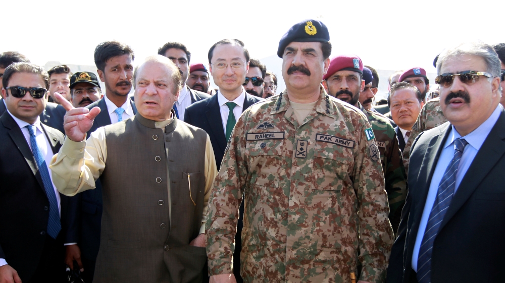
Raheel Sharif, right, retires on November 29, his successor already chosen by Nawaz Sharif [Caren Firouz/Reuters]
